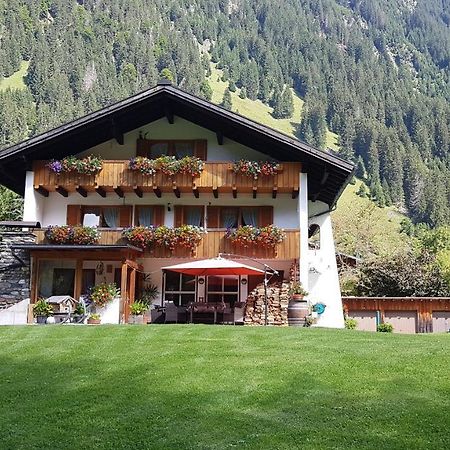 Haus Hubertus - Gaestehaus Sahler Партенен Екстериор снимка