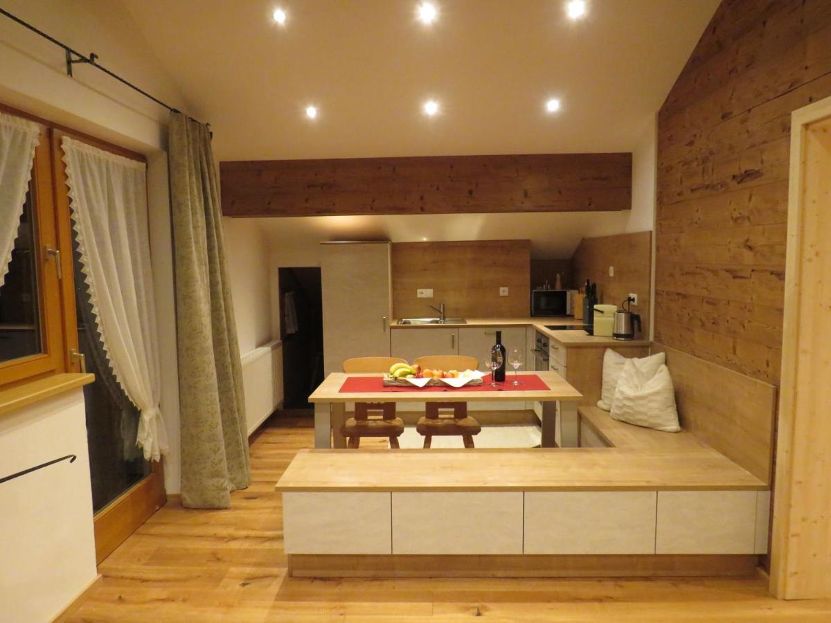 Haus Hubertus - Gaestehaus Sahler Партенен Екстериор снимка