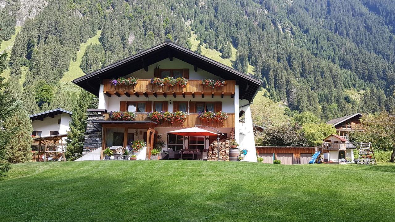 Haus Hubertus - Gaestehaus Sahler Партенен Екстериор снимка